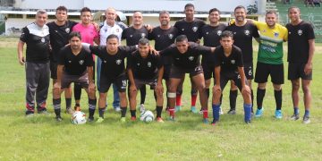 Los Amigos de Ángel Vásquez se impusieron ante los del Teacher en partidazo en «El Gato»