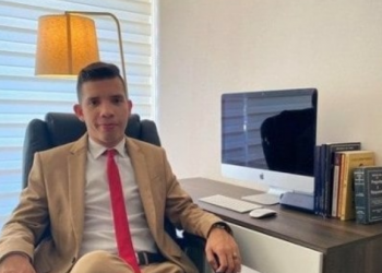 Un abogado trujillano lidera casos de protección de migrantes en Chile