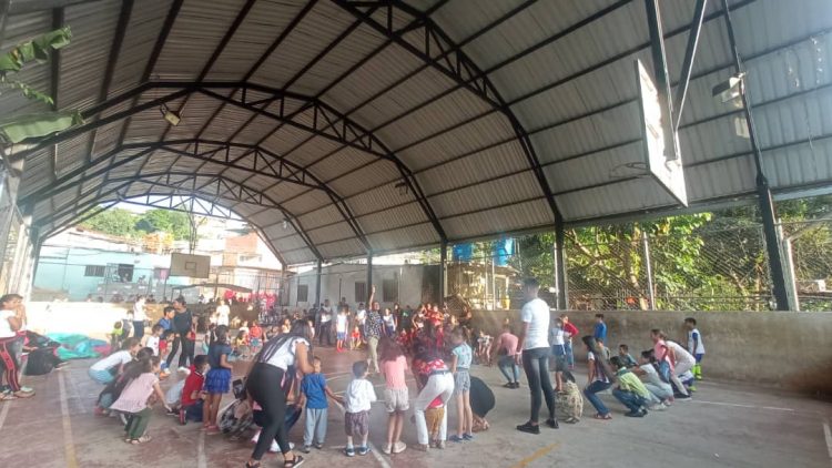 Barrio Simón Bolívar de Valera celebró su Primer Gran Parrandón 