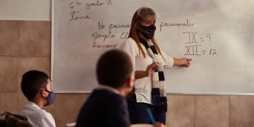 Salud, educación y pensionados recibirán menos recursos para remuneraciones que Vicepresidencia de Economía