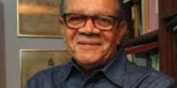 Muere el diputado y periodista Earle Herrera