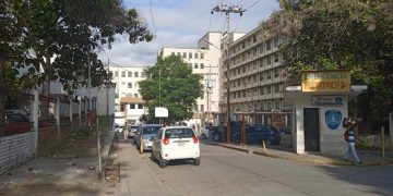 Rescatar el Hospital «Pedro Emilio Carrillo» exigen pacientes y usuarios