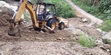 Alcaldía de Zea presenta proyectos ante la gobernación de Mérida mientras trabaja recuperando las vías agrícolas