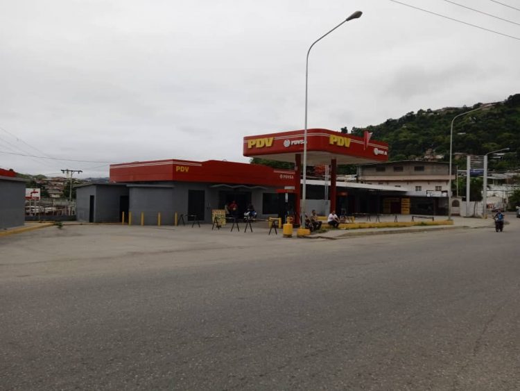 Se agudiza escasez de gasolina en Valera