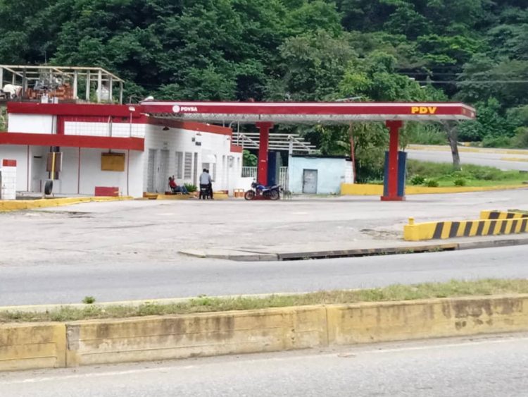 Se agudiza escasez de gasolina en Valera