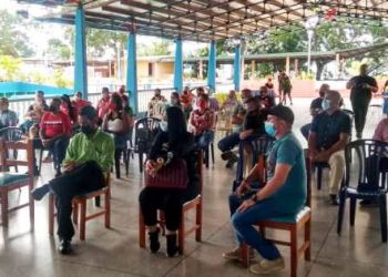 Comerciantes, licoreros y de la economía informal conversaron con el alcalde Wilsson Marín