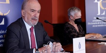 «Nueva normalidad», «transgénero» o «valer madre» entran en el Diccionario