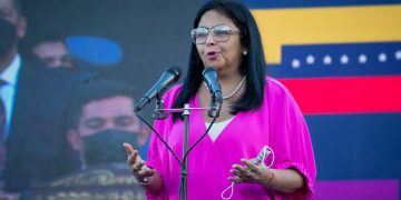 Venezuela denuncia que Países Bajos impidió traslado de su comisión a la CPI