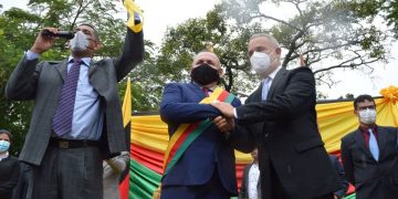 Asume nuevo alcalde de San Cristóbal y plantea crear una corporación de servicios públicos