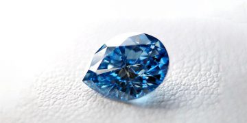 El negocio funerario se reinventa con cremación online y cenizas en diamantes