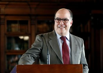 Julio Borges propone reconstruir la unidad para «ganar» legitimidad
