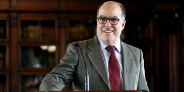 Julio Borges propone reconstruir la unidad para «ganar» legitimidad