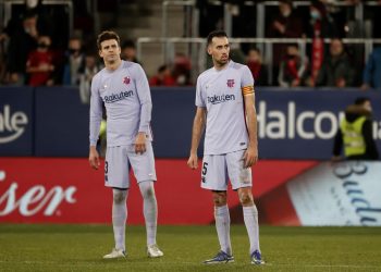 2-2. El Barcelona alarga su crisis en El Sadar