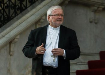 Clero y políticos lamentan la muerte del arzobispo Aldo Giordano
