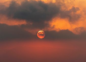 Poca emisión de lava del volcán de La Palma y el problema ahora son los gases