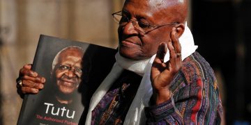 El arzobispo Tutu, héroe de la lucha contra el apartheid, fallece en Sudáfrica
