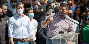 La oposición  se moviliza contra la repetición de las elecciones que ganó