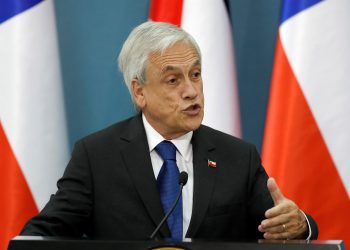 Piñera promulga la ley de matrimonio gay: «Es un paso hacia un país más justo»