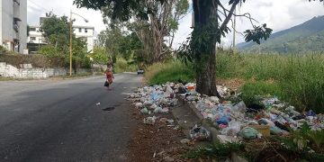 Vecinos de Santa Juana no saben si sacar la basura y colocarla en los espacios recuperados o seguir esperando que la recojan