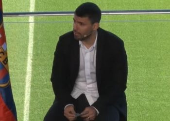 «Kun» Agüero dice adiós al fútbol en una conferencia nostálgica
