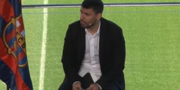 «Kun» Agüero dice adiós al fútbol en una conferencia nostálgica