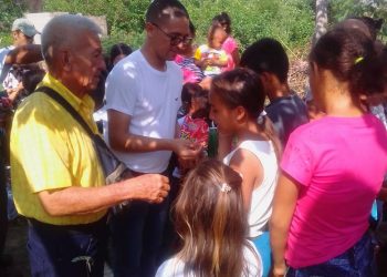 Compartir promovido por alcaldía de Sucre en sector 14 de enero de Sabana de Mendoza
