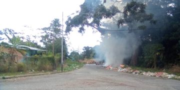 Vertedero público de basura al final de calle Antonio Olmos de Betijoque