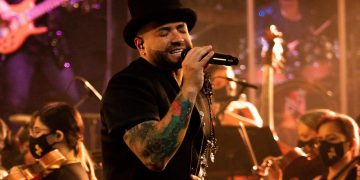 Nacho anuncia tres discos «auténticos y de corazón» para 2022