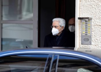 Mattarella jurará como presidente el jueves y la política sana las heridas