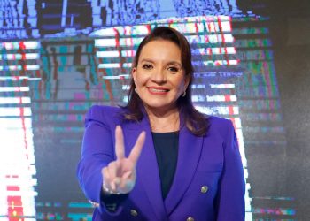 Xiomara Castro: «Hoy inicia el Gobierno del pueblo» en Honduras