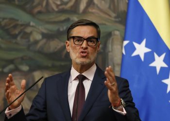 El Gobierno venezolano rechaza que EE.UU. reconozca a Guaidó como «presidente»