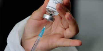 La EMA estima “razonable” considerar la cuarta dosis en inmunodeprimidos