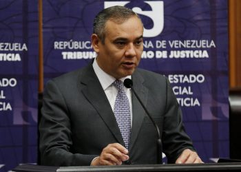 ONG tildan de insuficiente la reforma que reducirá magistrados en Venezuela