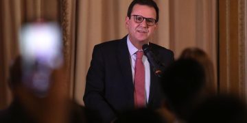 Río cancela el carnaval «de rúa» y solo hará desfiles en el sambódromo