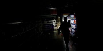 Comunidades valeranas «obligadas» a vivir con la intriga de los apagones sorpresivos