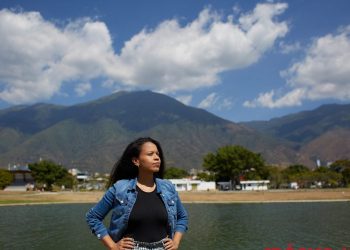 Jóvenes a cargo de sus familias otro legado de la crisis económica en Venezuela
