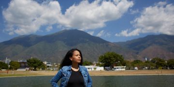 Jóvenes a cargo de sus familias otro legado de la crisis económica en Venezuela