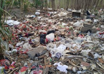 Avenida Bicentenario de Valera convertida en relleno sanitario
