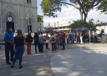 Centros de recolección de firmas para el revocatorio lucen desolados