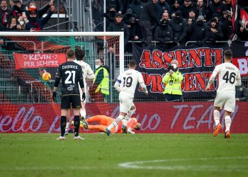 Ibrahimovic y Theo alimentan las ambiciones de título del Milan
