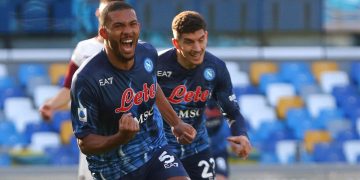 Insigne iguala a Maradona y el Nápoles presiona al Inter