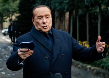 Berlusconi renuncia a su aspiración de lograr la jefatura del Estado italiano