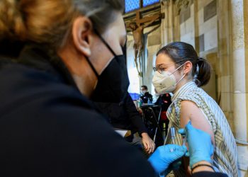 Vacunas obligatorias en Austria desde los 18 años y multas de hasta 3.600 euros