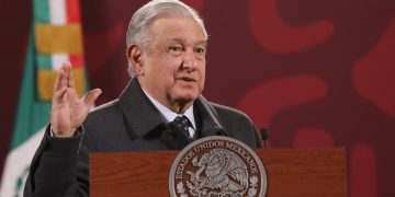 López Obrador reaparece en público tras recuperarse por segunda vez de covid
