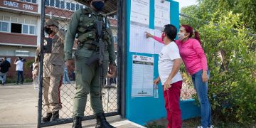 Aire festivo y de esperanzas en jornada electoral de Barinas