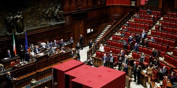 Mattarella es reelegido jefe del Estado y salva a Italia del impás político