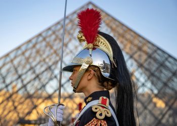 El Louvre recibió en 2021 un 70% menos de visitantes que antes de la pandemia