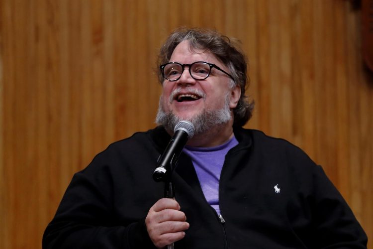 Fotografía de archivo fechada el 29 de mayo de 2019 que muestra al cineasta mexicano Guillermo del Toro durante una rueda de prensa en Guadalajara, estado de Jalisco (México). EFE/Francisco Guasco