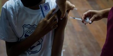 Venezuela recibe un millón de dosis de la vacuna cubana Soberana Plus