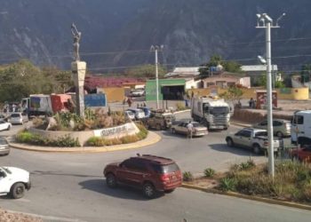 Habitantes de Lagunillas protestaron tras una semana sin agua potable